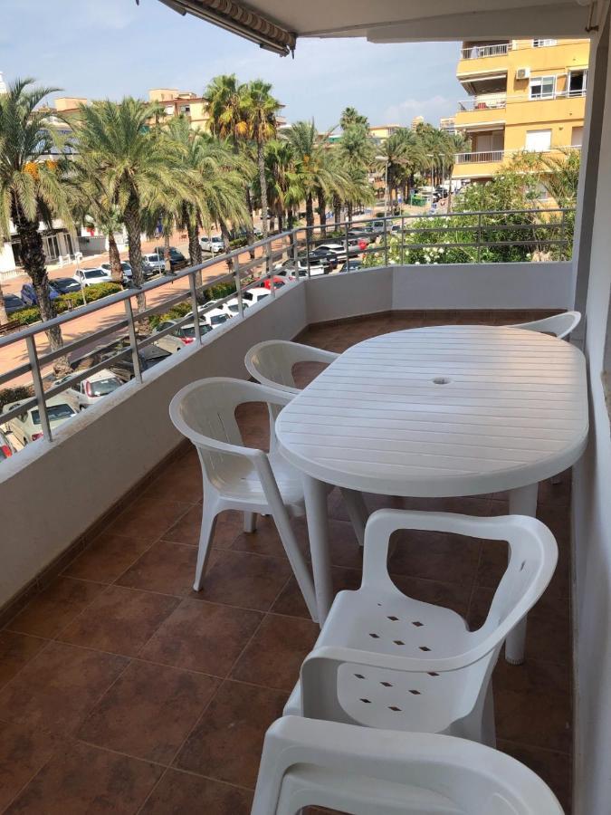 Ferienwohnung Apartamento A 100M De La Playa Tavernes de la Valldigna Exterior foto